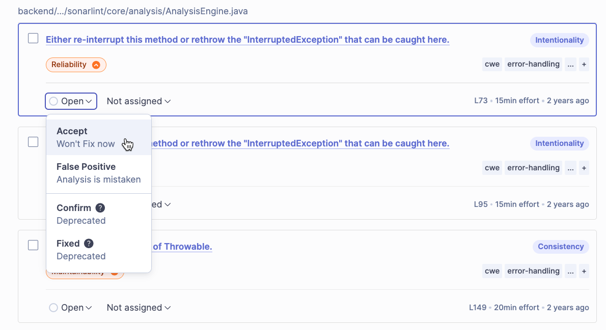 Changing the status of an issue in SonarQube.